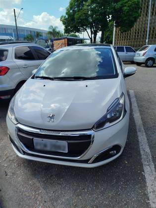 PEUGEOT 208 1.2 ALLURE 12V FLEX 4P MANUAL